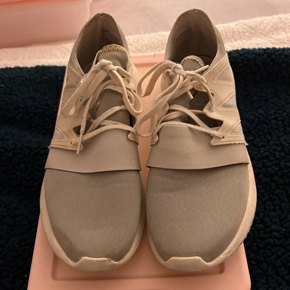 Adidas tubular trainers. Womens size 9.